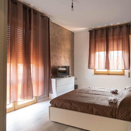 Monfalcone City Room Rental Apartment カリアリ エクステリア 写真