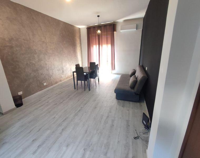 Monfalcone City Room Rental Apartment カリアリ エクステリア 写真