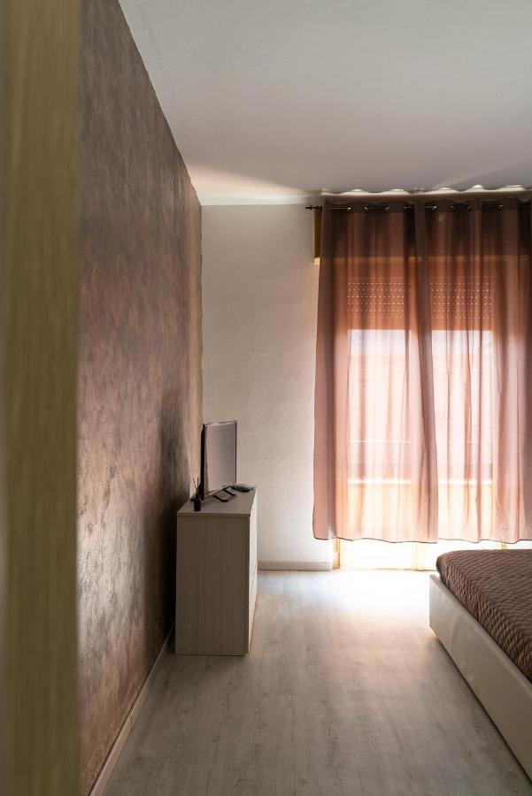 Monfalcone City Room Rental Apartment カリアリ エクステリア 写真