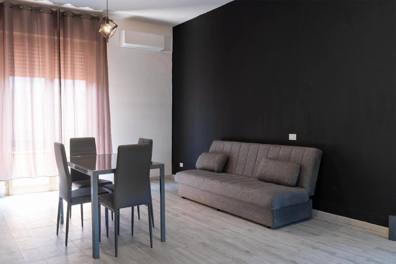 Monfalcone City Room Rental Apartment カリアリ エクステリア 写真